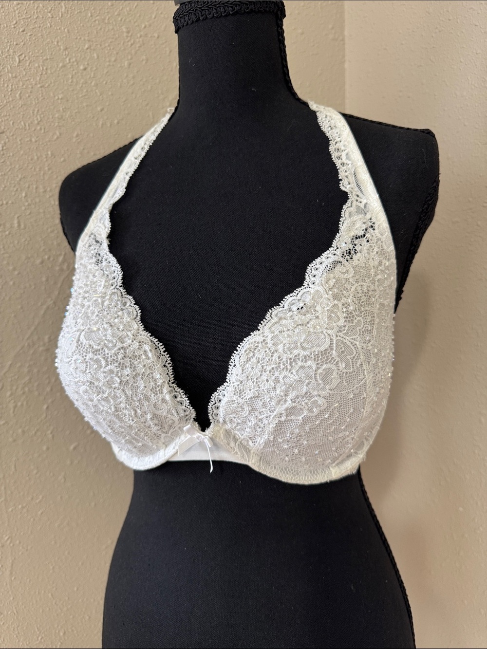 Victoria's Secret White Lace Halter Bra with Bow Accent